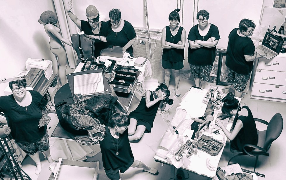 Elaine-Valerie_portrait-Schaumbad-bw-big